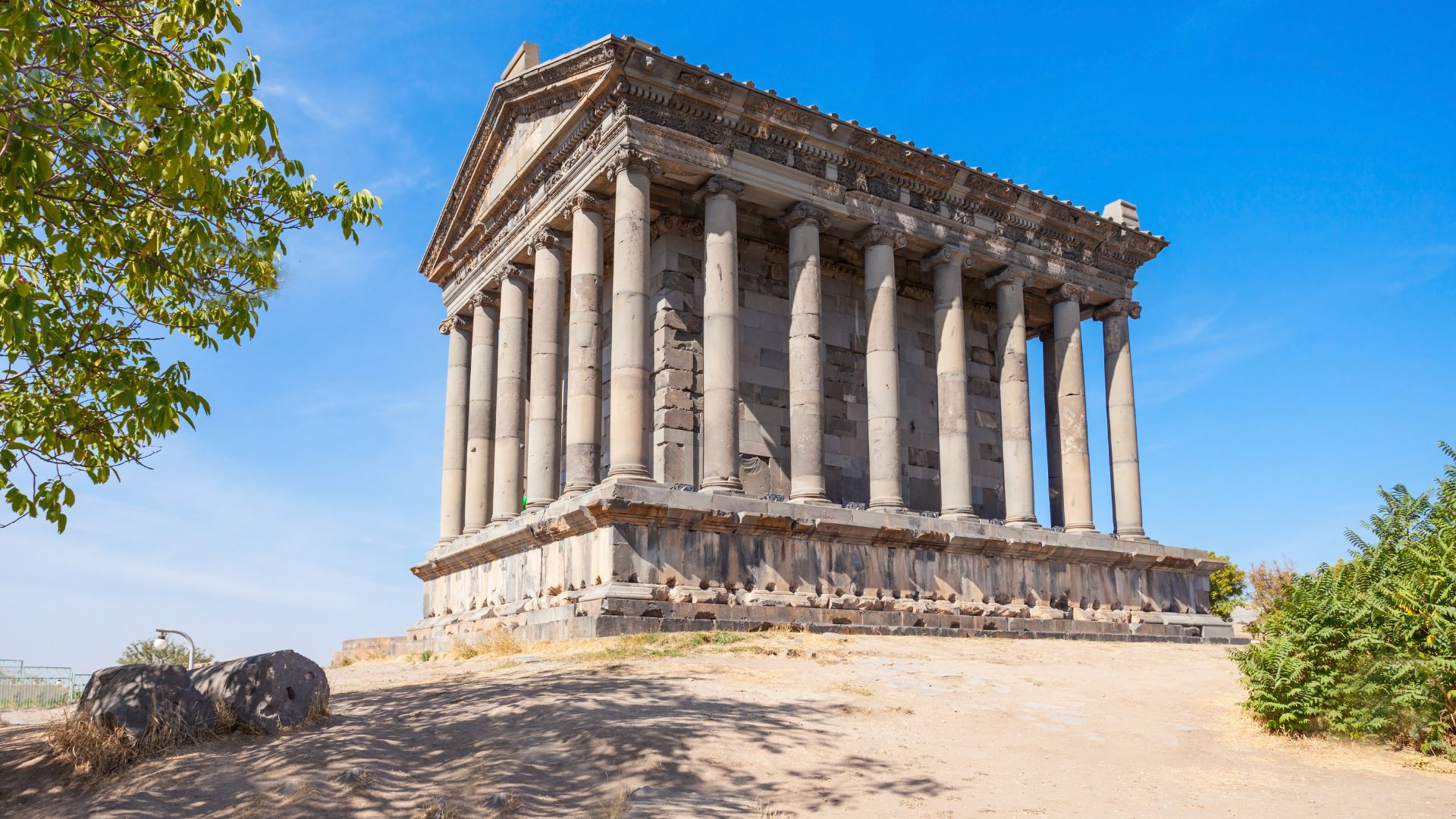 ERYWAŃ – GEGHARD - GARNI